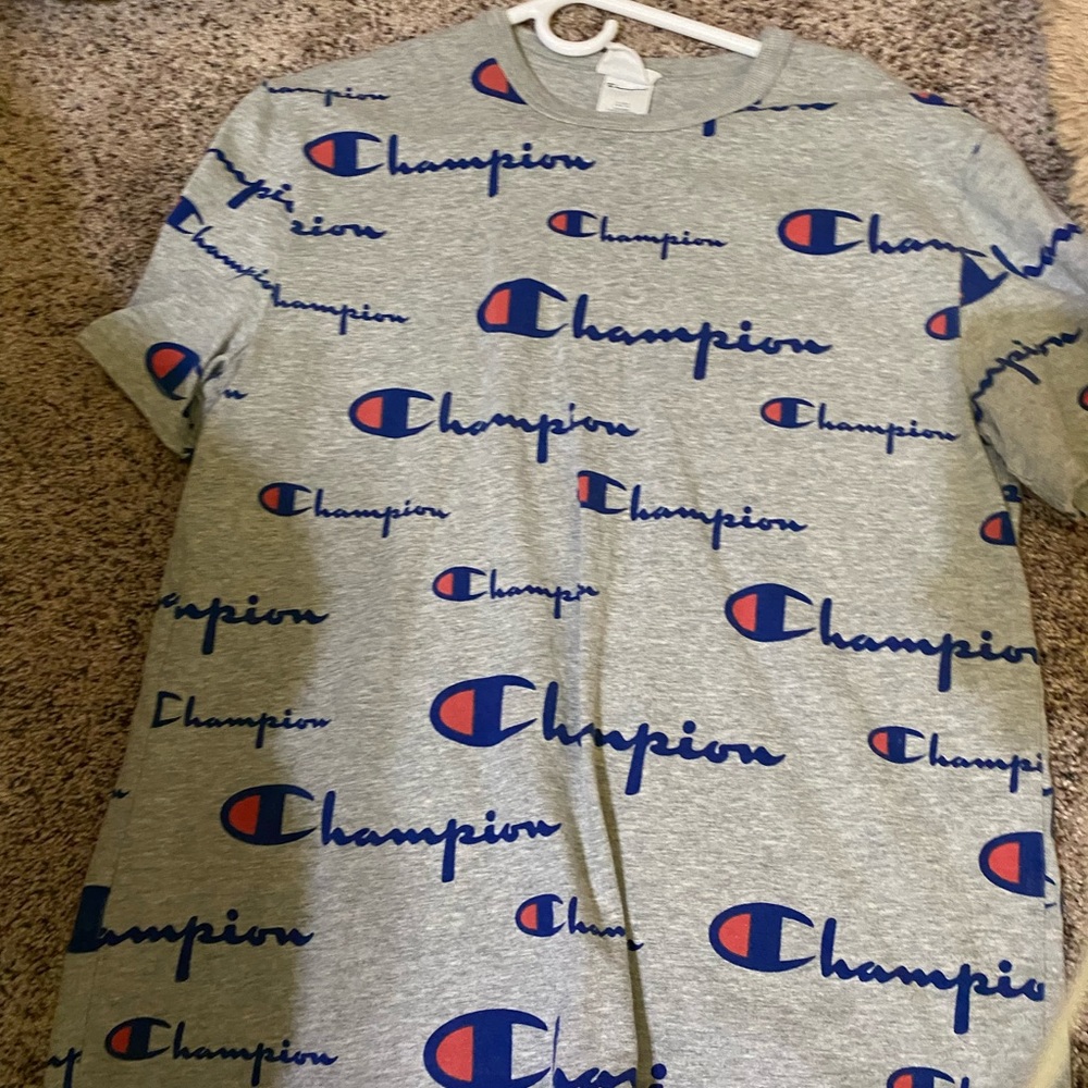 Champion t shirt